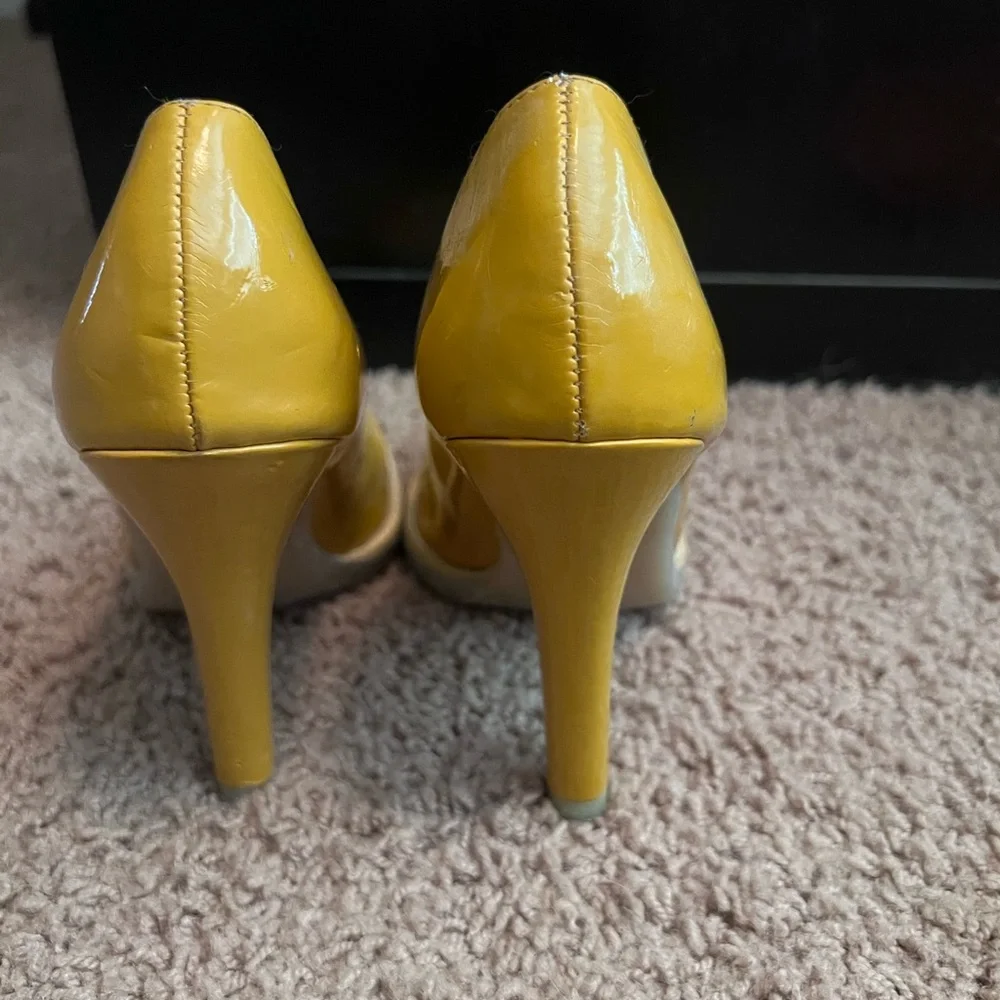 Heels - Picture 3 of 5
